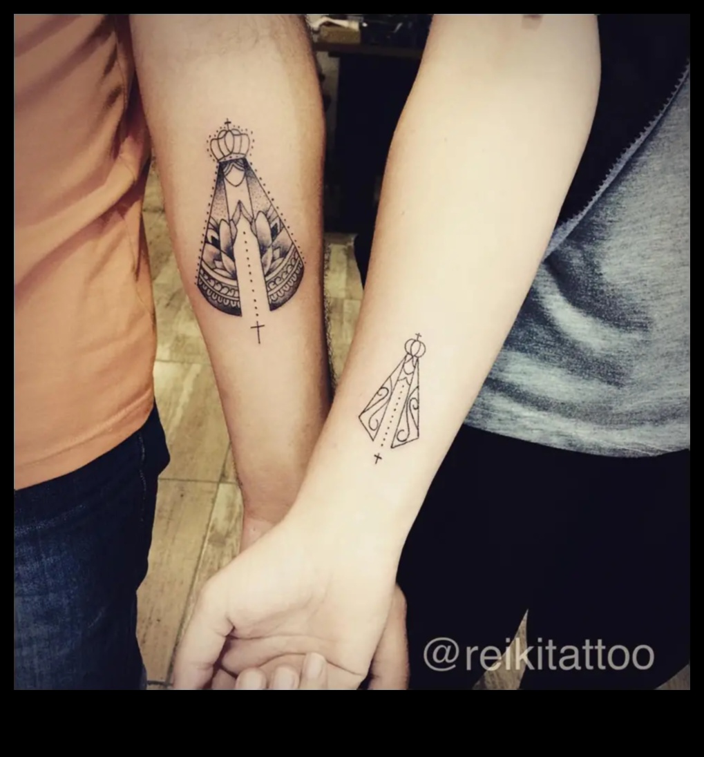 Twin Flames: Igniting Passion με εξαίσια τατουάζ που ταιριάζουν