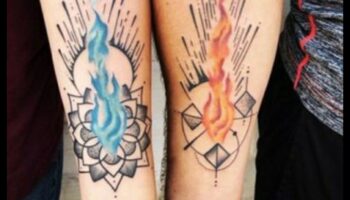 Twin Flames: Igniting Passion με εξαίσια τατουάζ που ταιριάζουν